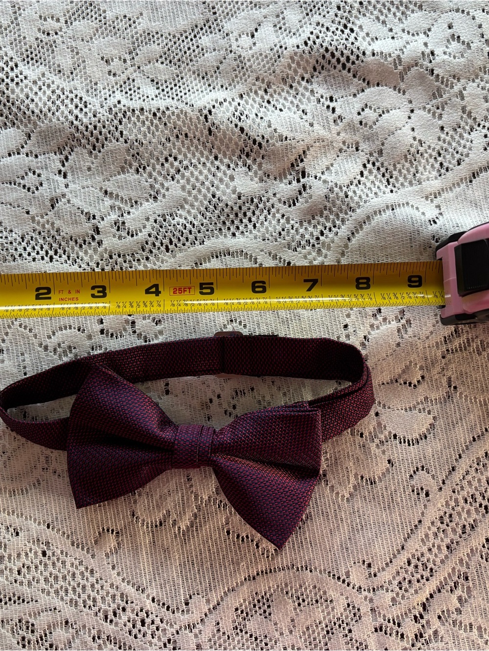 Isaac Mizrahi Men's Dark Red and Navy Pre-Tied Bow Tie